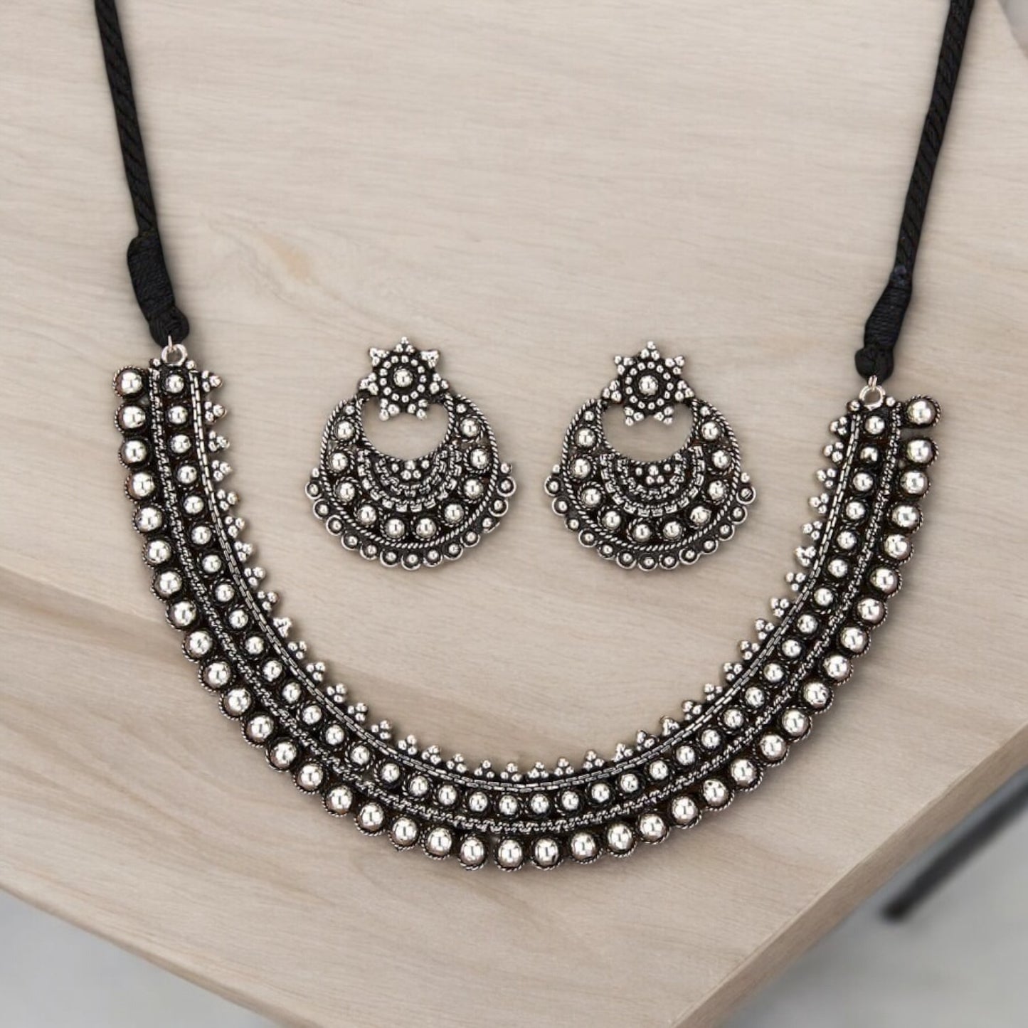 801215 Classic Necklace With Oxidised Plating