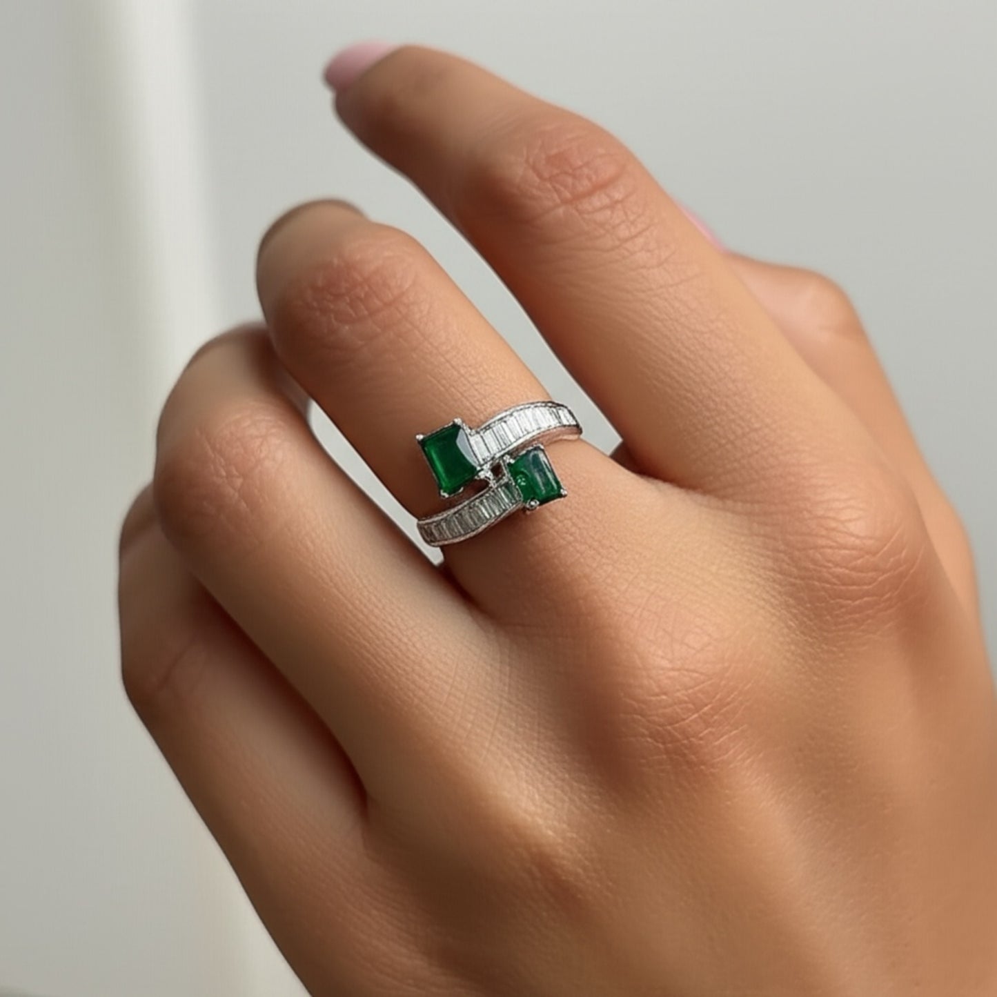 432837 Cz Adjustable Ring Green
