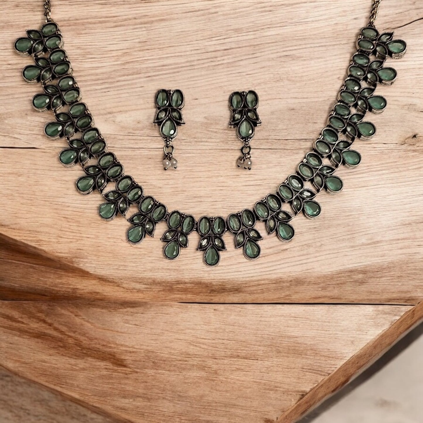 808040 Classic Necklace With Oxidised Plating-Mint