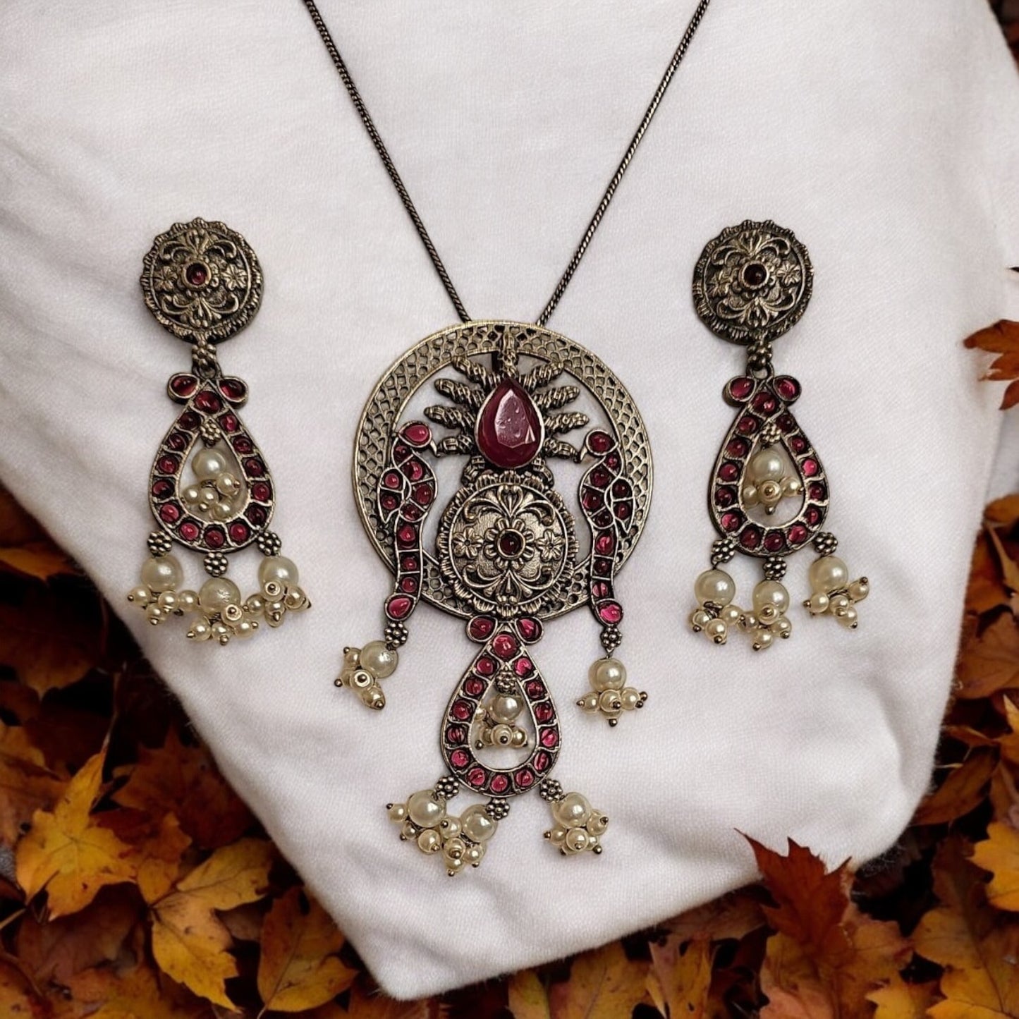 EOX35350 Pendant Set With Oxidized Plating-Ruby