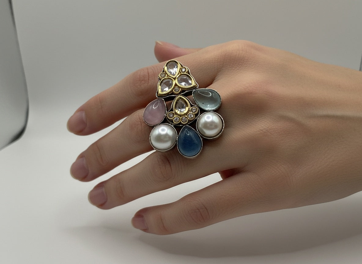 806154 Oxidised Adjustable Ring With 2 Tone Plating