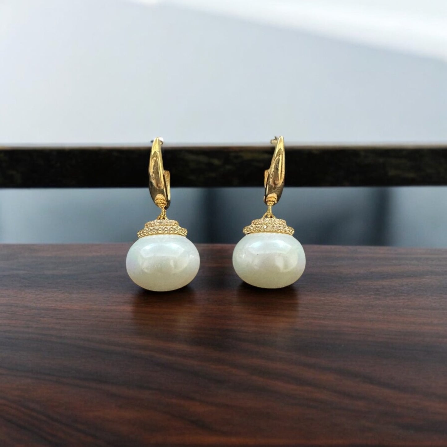 WER215 Classic Western Earrings-white