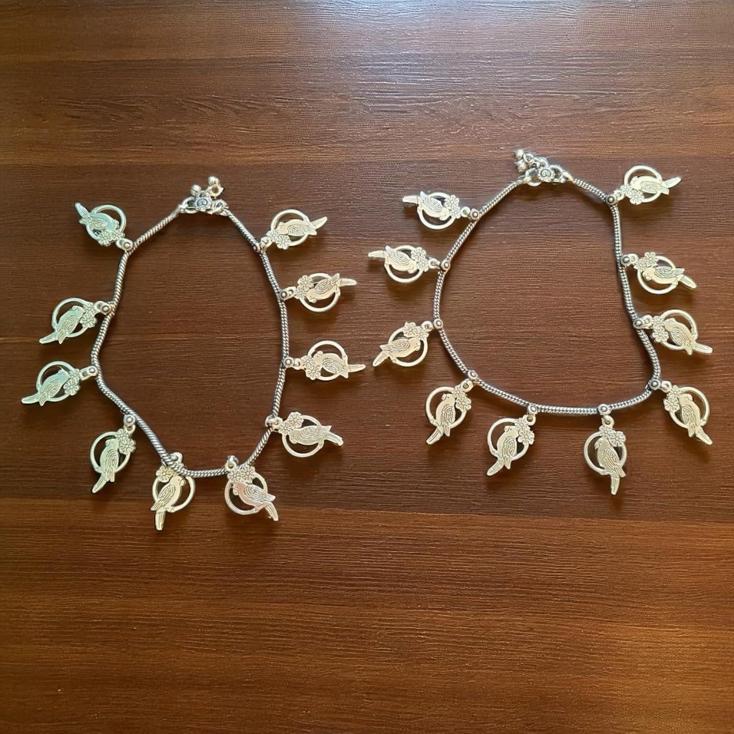 91999-ANO Classic Anklet With Oxidized Plating-Parrot Design