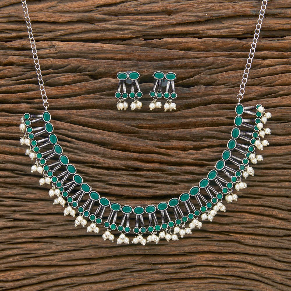 806318 Pearl Necklace With Oxidised Plating-Green