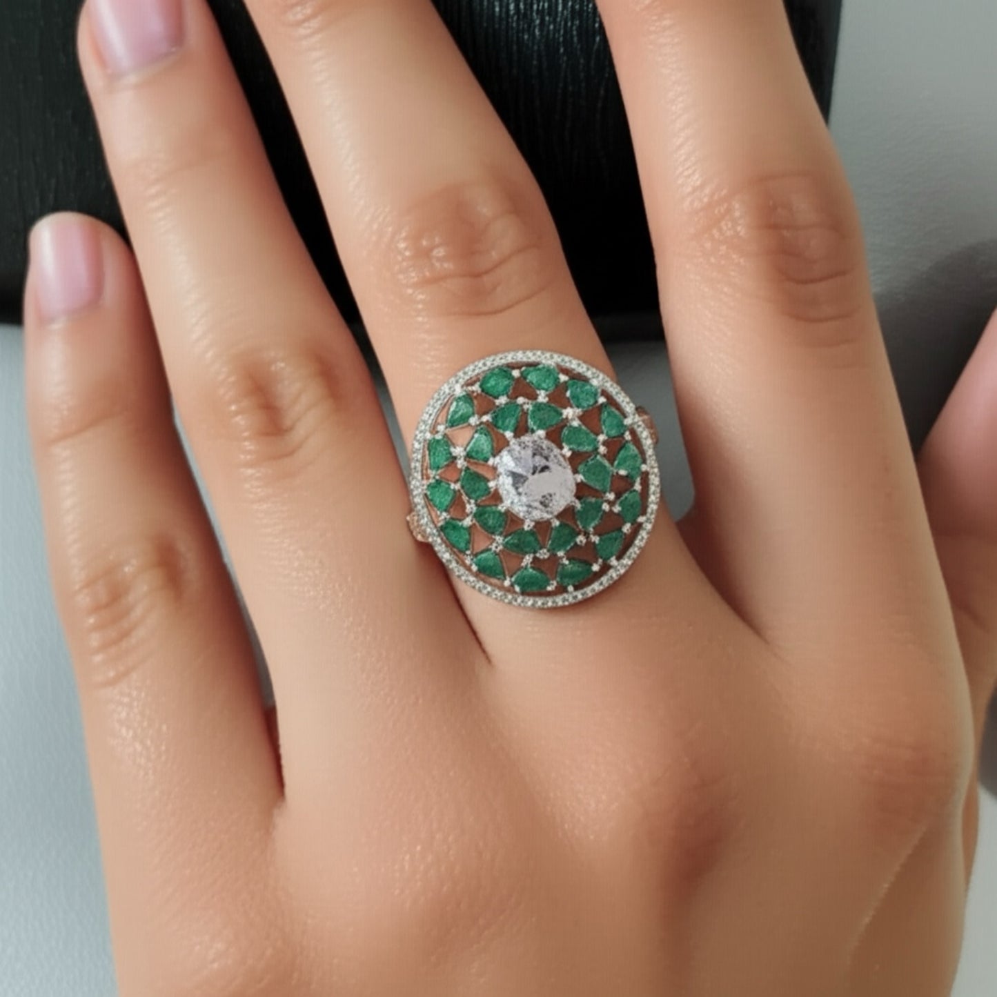 5093 Cz Adjustable Ring Green