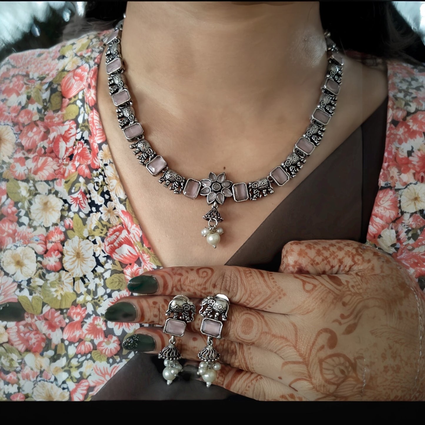 92999-NSO Classic Necklace With Oxidised Plating-Pink