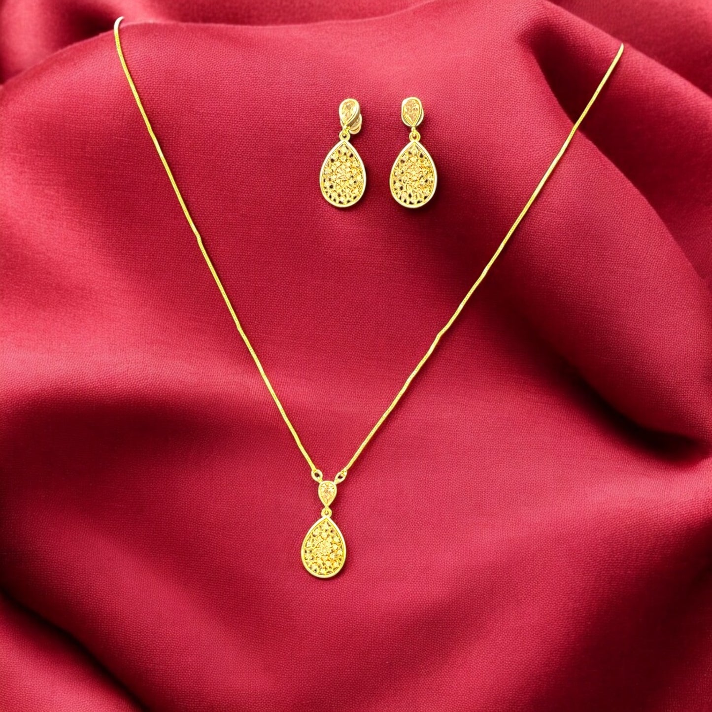 PS-420 Western Pendant Set Gold Plated