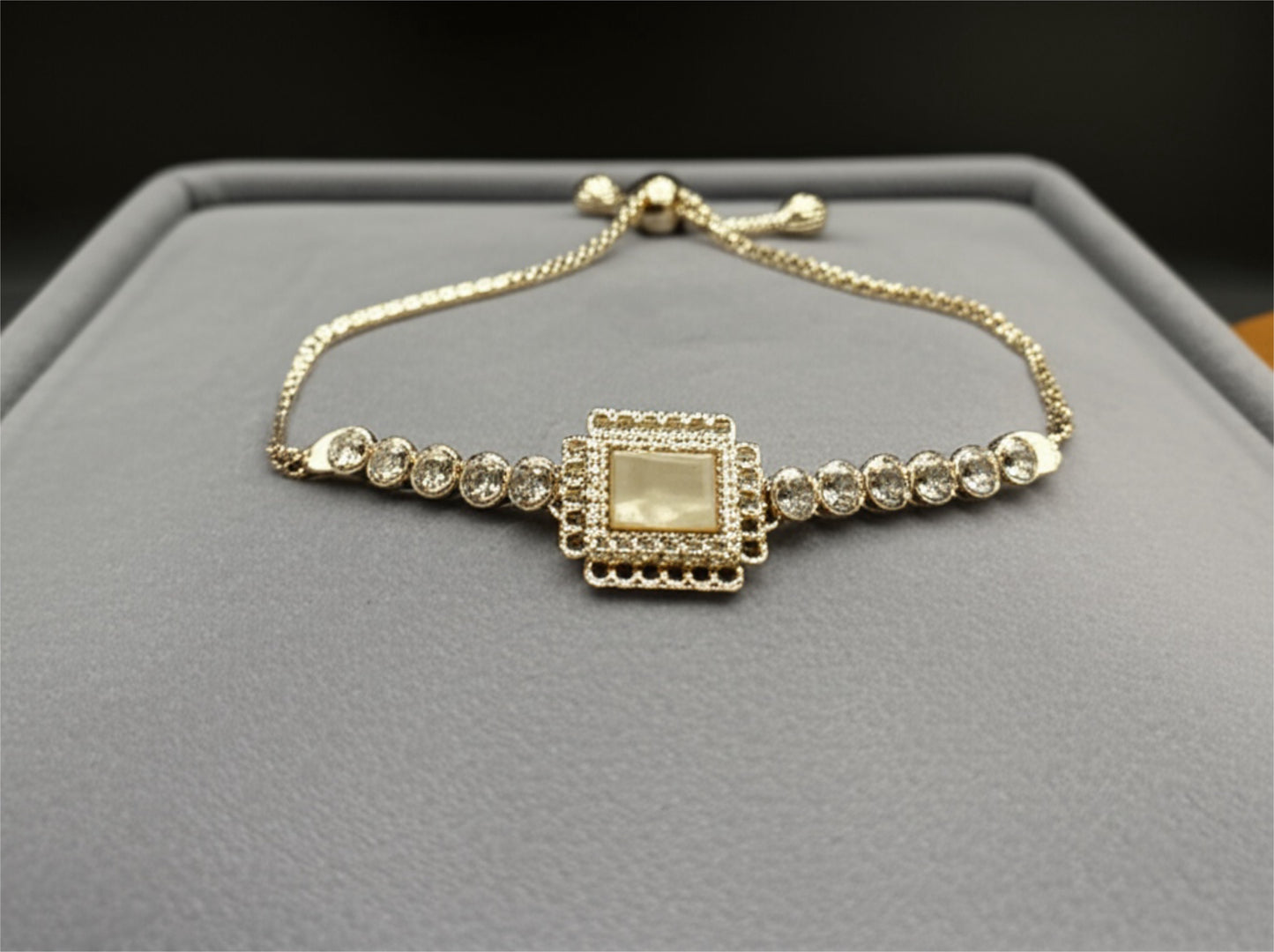 15100-S Adjustable Bracelet With Rhodium Plating-White