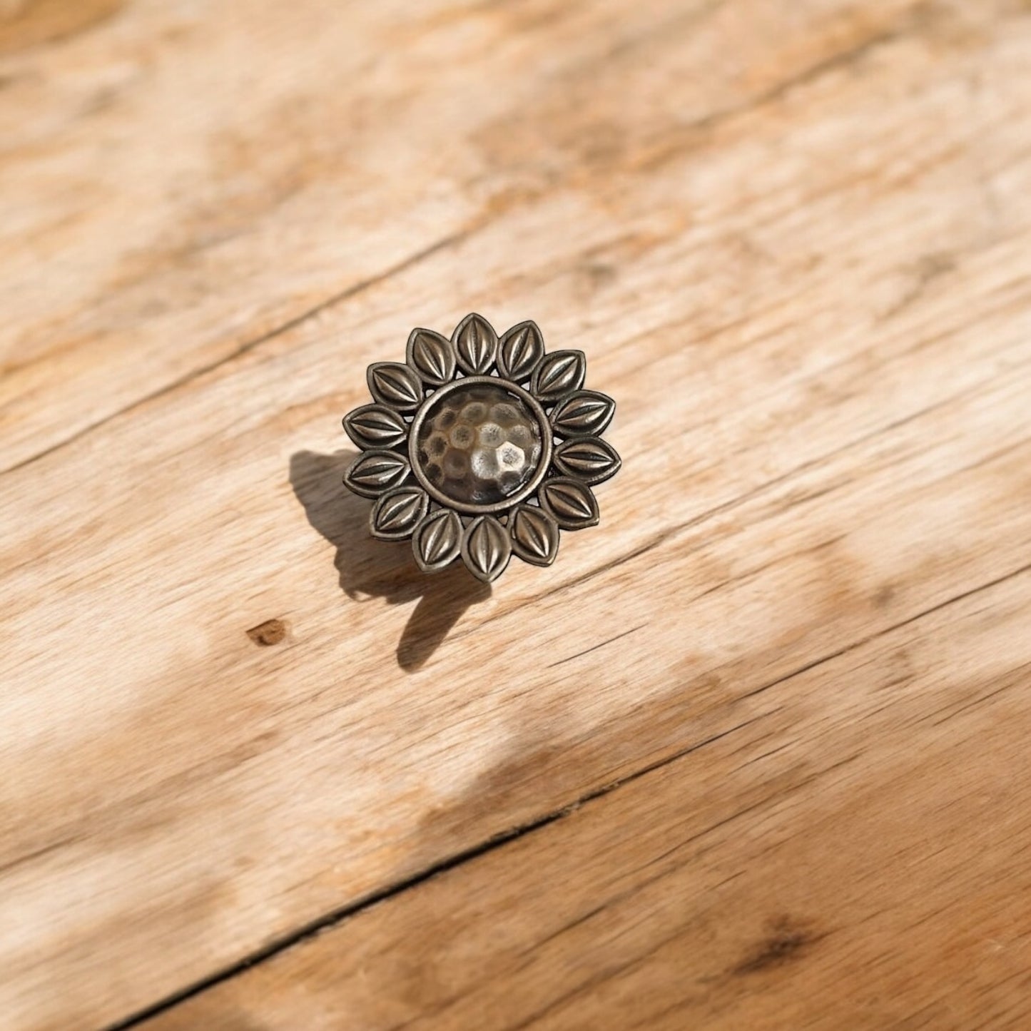 804446 Ring With Oxidised Plating