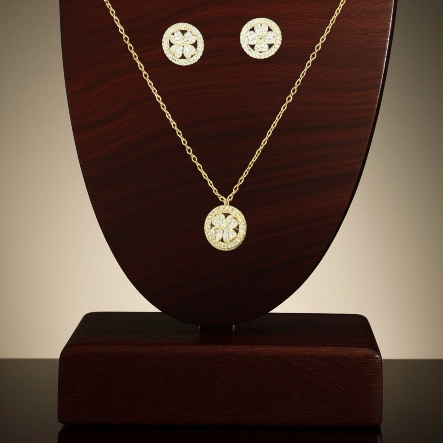 W42437 Western Pendant Set Gold Plated