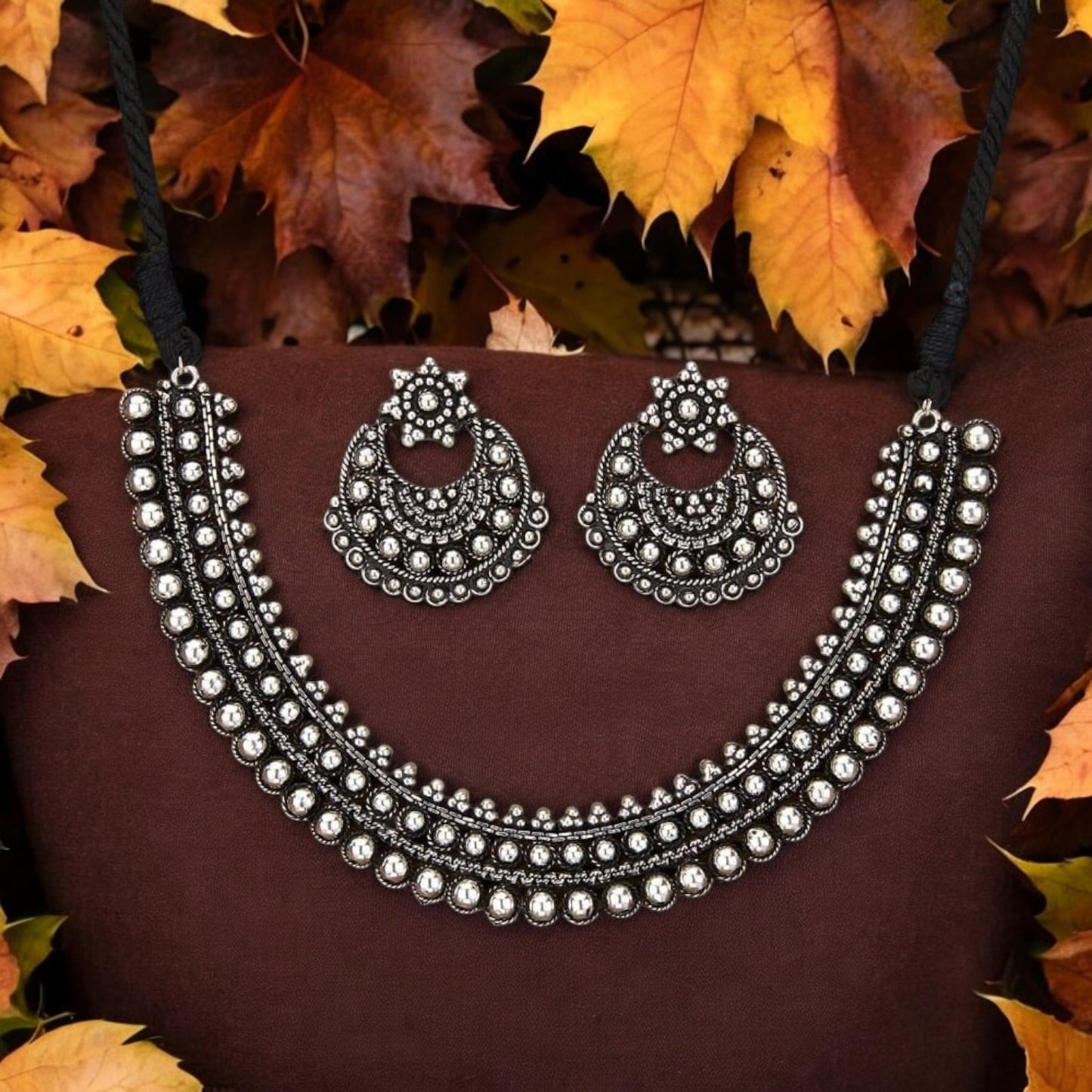 801215 Classic Necklace With Oxidised Plating