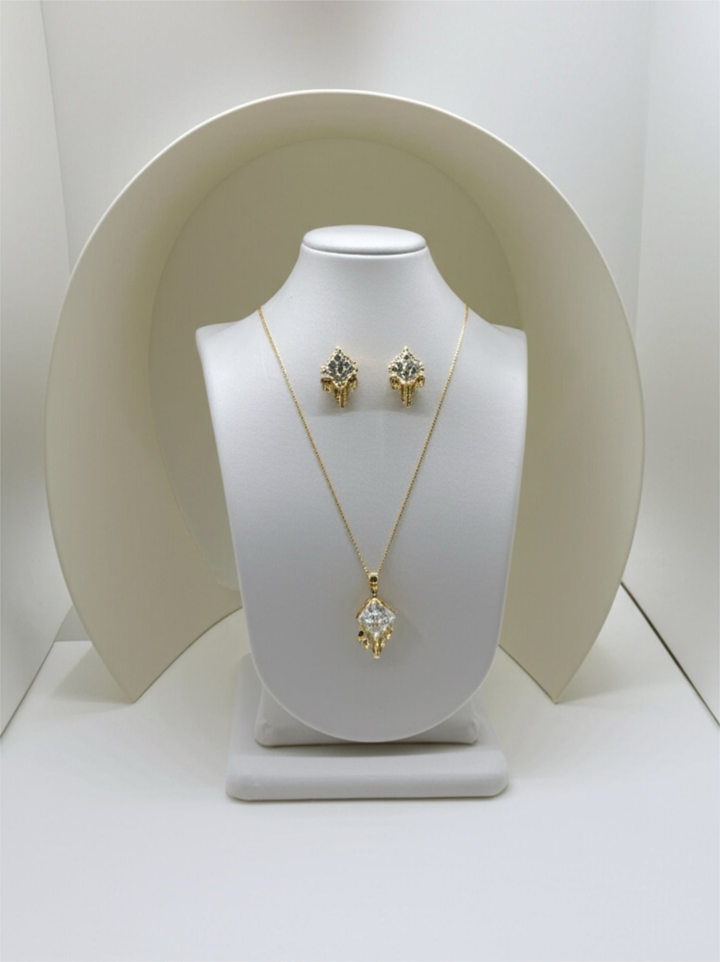 PS-290 Western Pendant Set Gold Plated