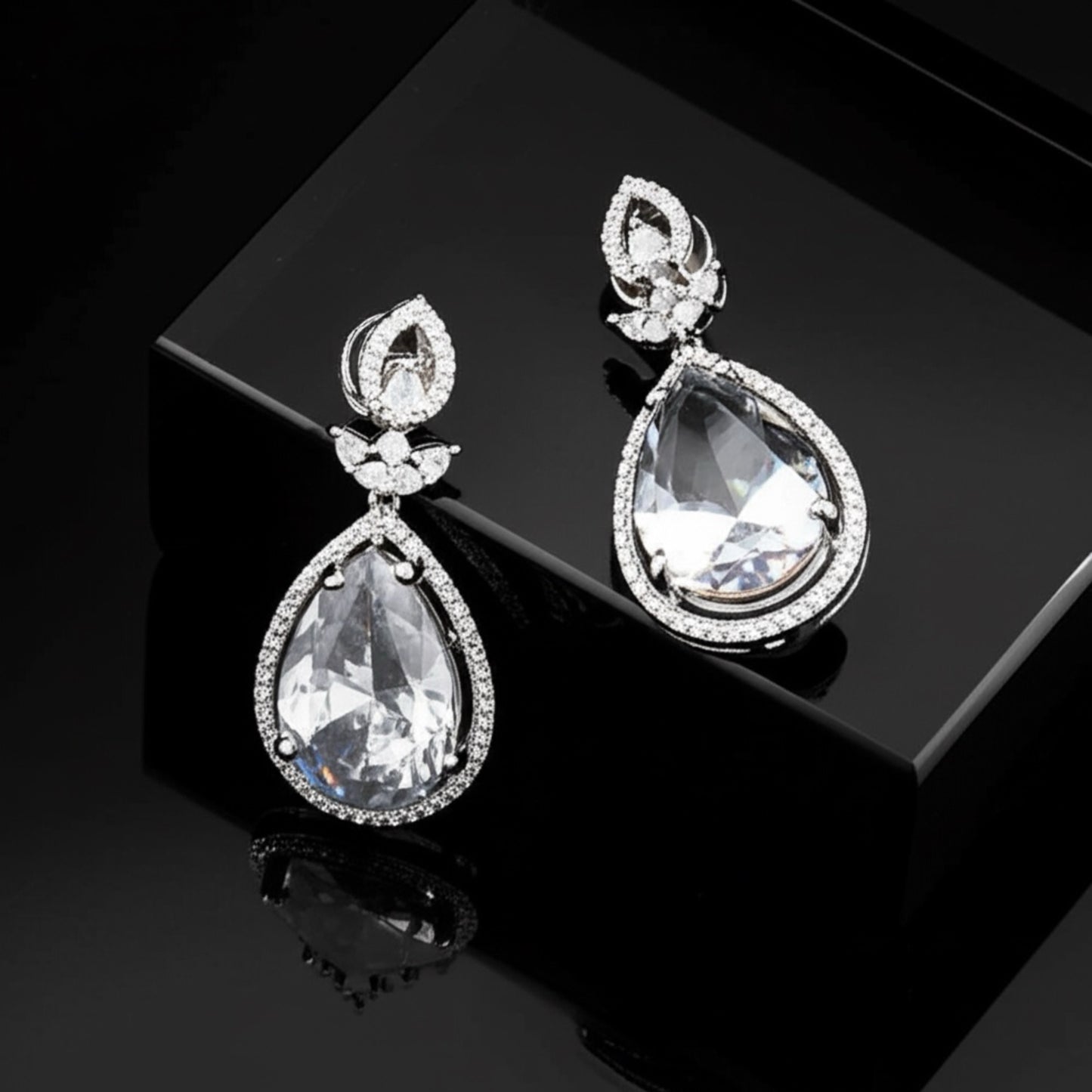 431856 CZ Earring With Rhodium Plating-White
