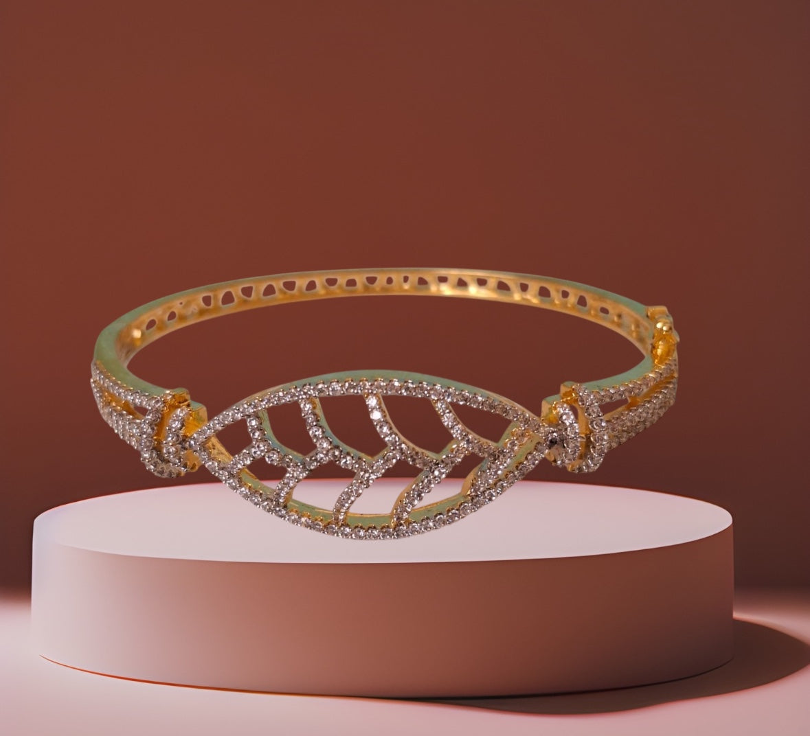 437092 Cubic Zirconia Classic Kada With Gold Plating