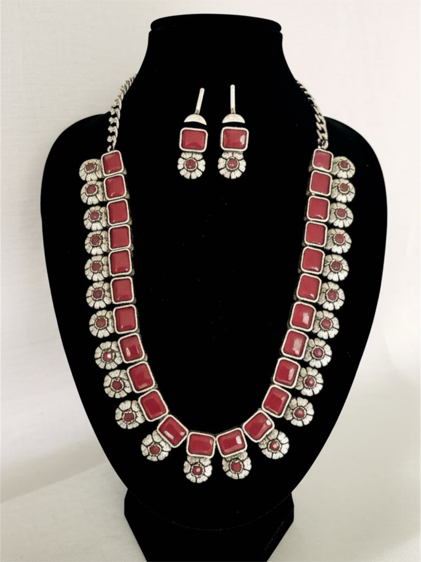 94999-NSO Classic Necklace With Oxidised Plating-Ruby
