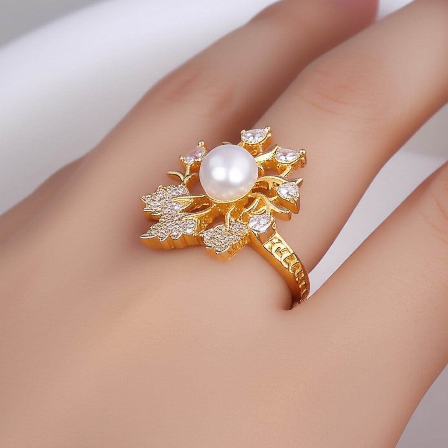 431811 Cz Adjustable Ring Golden