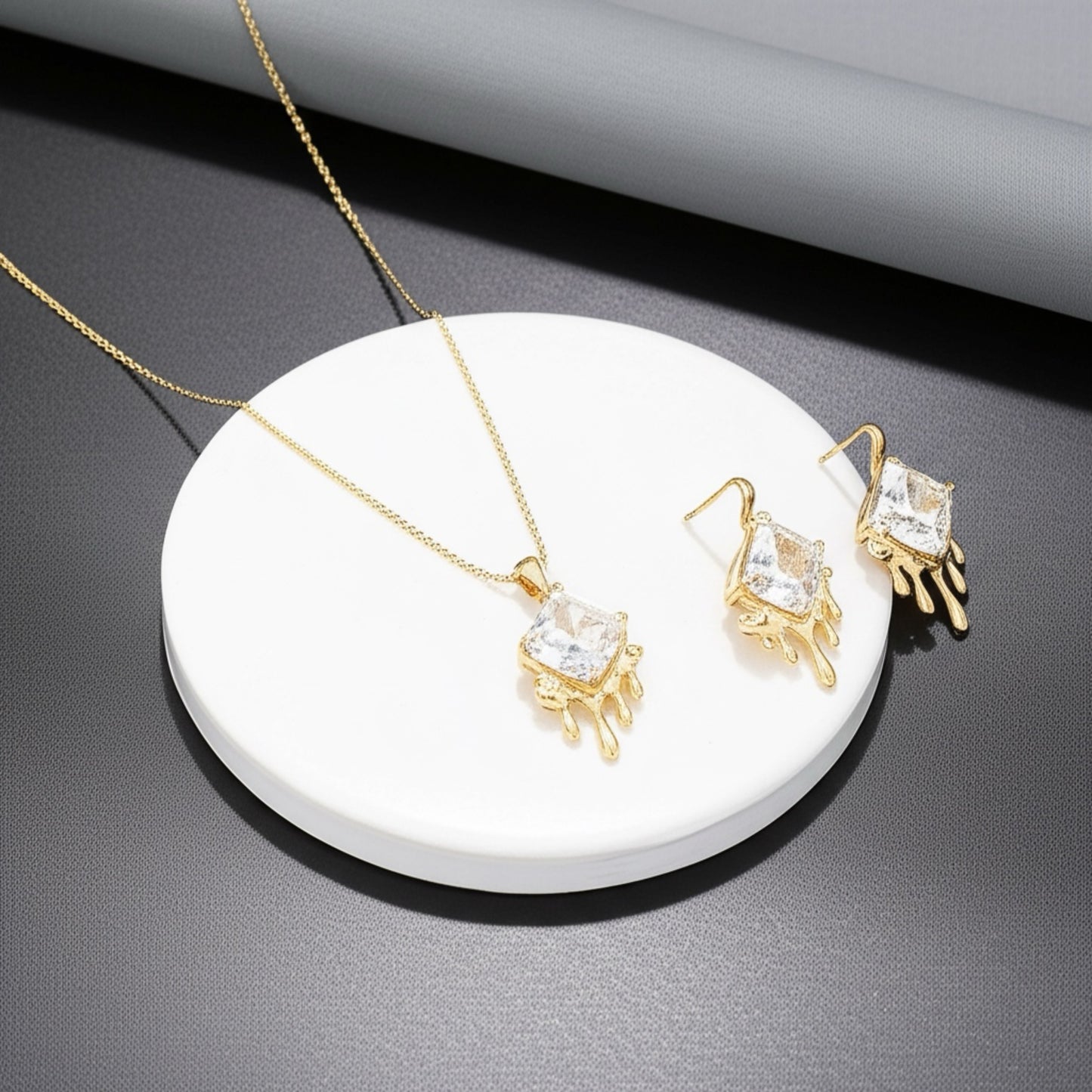 PS-290 Western Pendant Set Gold Plated