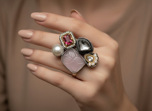 806143 Oxidised Adjustable Ring With 2 Tone Plating