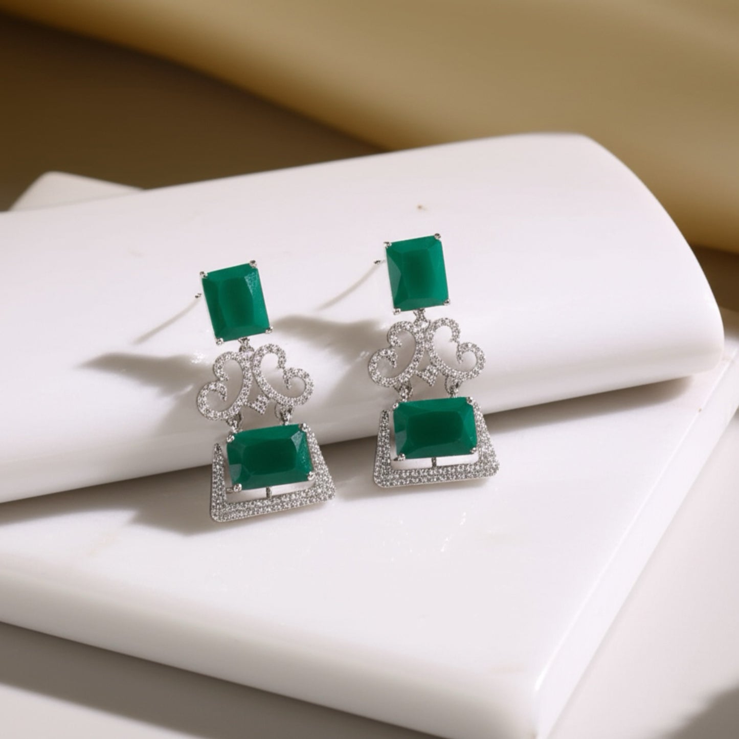 426317-G Earring With Rhodium Plating- Green