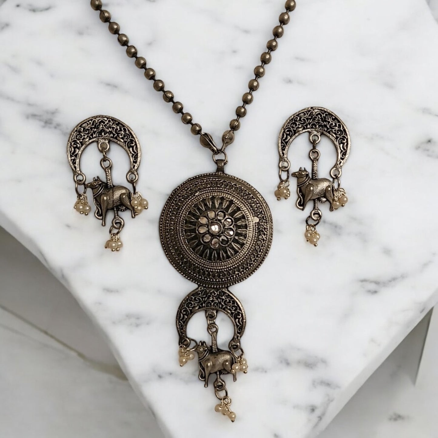 NS35100 Pendant Set With Oxidized Plating