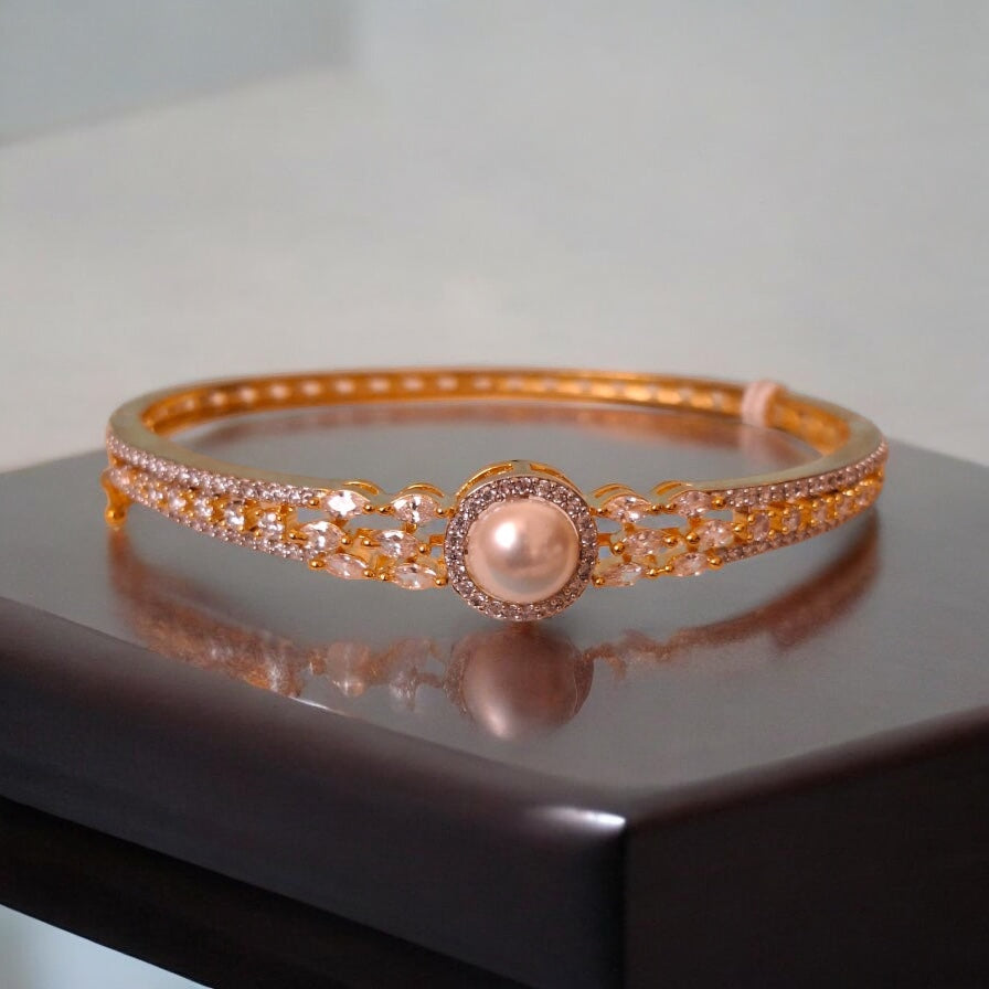 434070 Cubic Zirconia Classic Kada With Gold Plating-Pearl