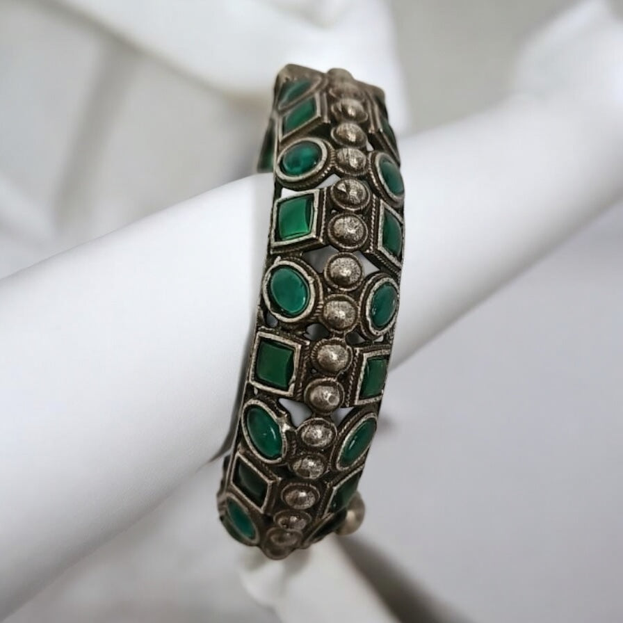 95009-KDO Classic Kada With Oxidized Green