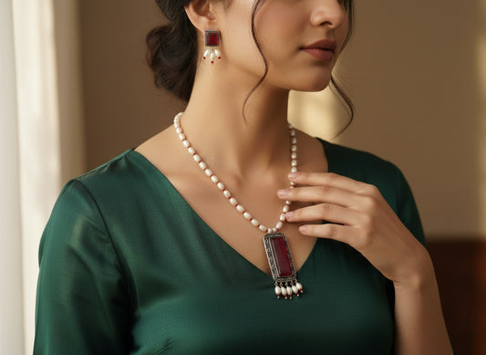 803866 Classic Pendant Set With Oxidised Plating-Ruby