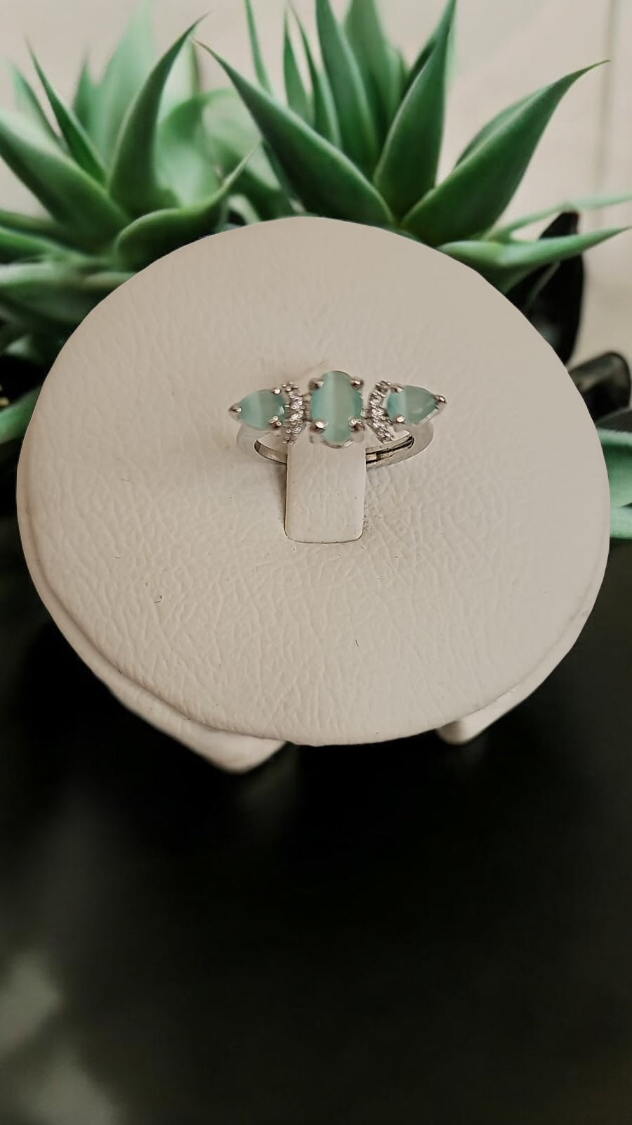 436800 Cz Adjustable Ring Mint