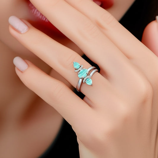 436800 Cz Adjustable Ring Mint