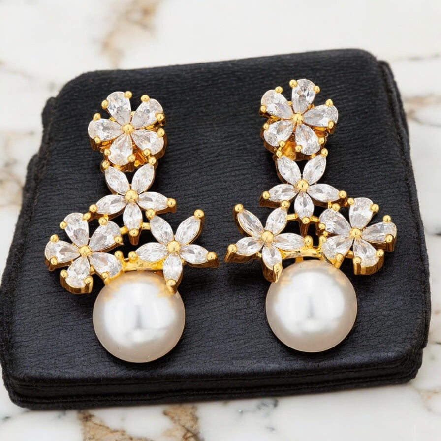417486 Cz Short Earring With Gold Plating