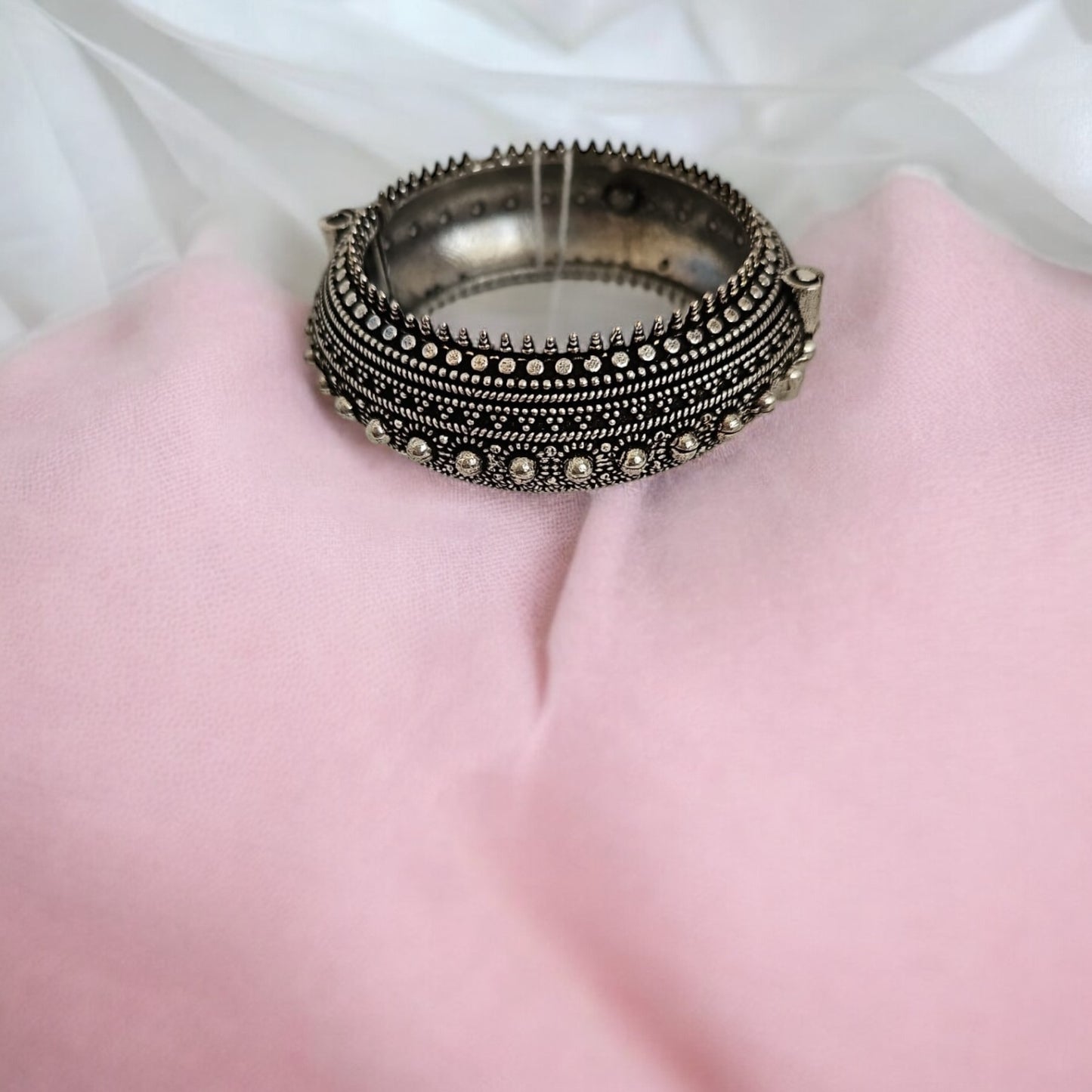 807963 Classic Kada With Oxidised Plating