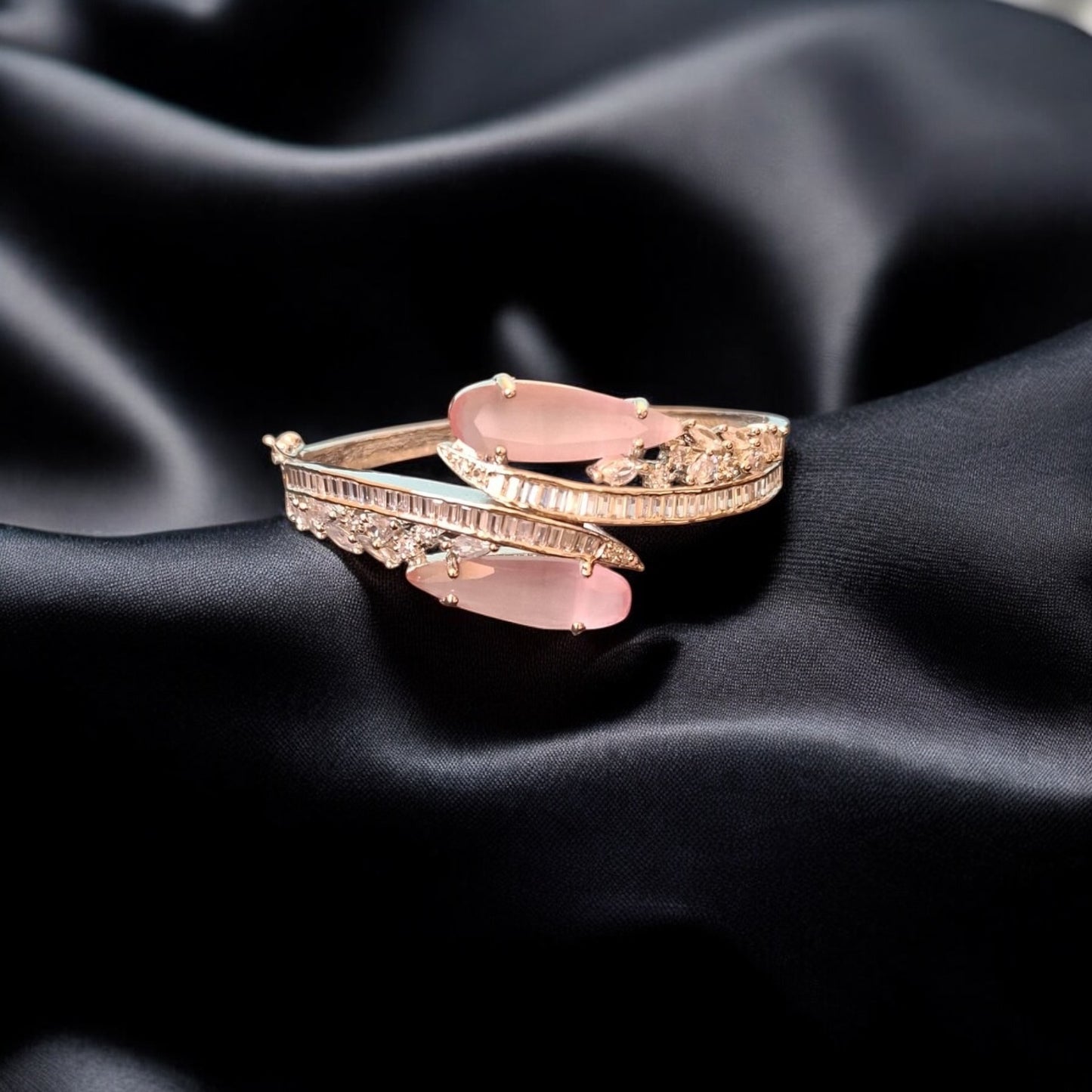 93359-KD Cubic Zirconia Classic Kada With Rhodium Plating-Pink