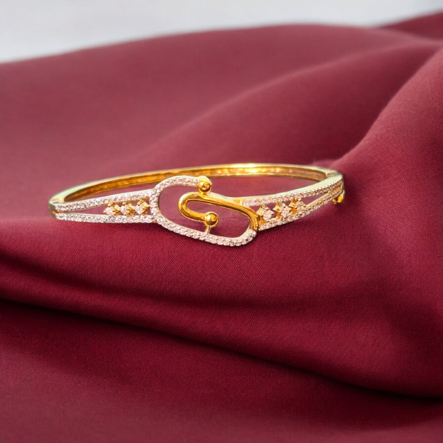 425307 Cubic Zirconia Classic Kada With Gold Plating