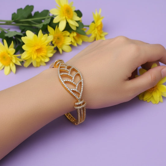 437092 Cubic Zirconia Classic Kada With Gold Plating