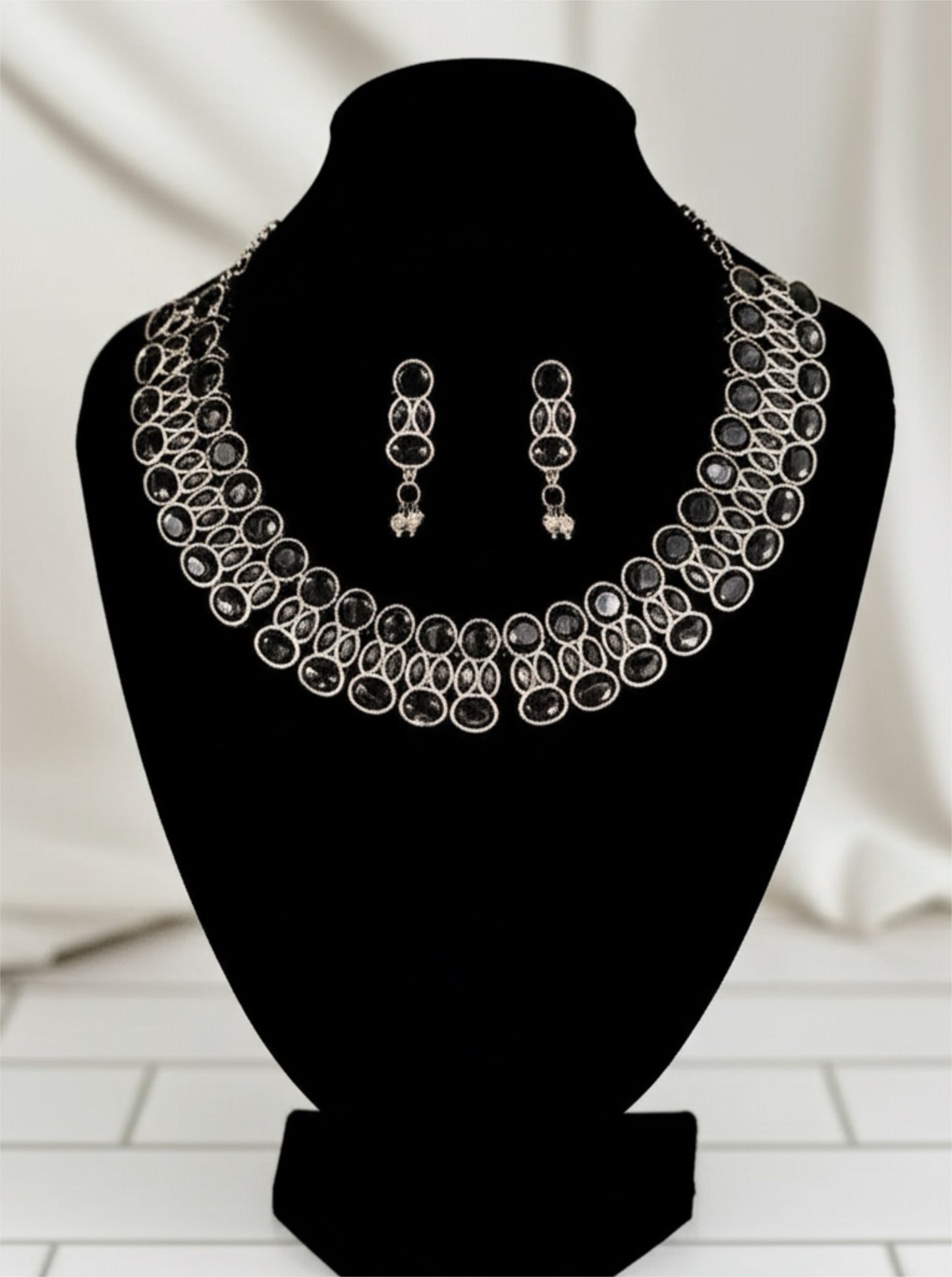 807801 Classic Necklace With Oxidised Plating-Black