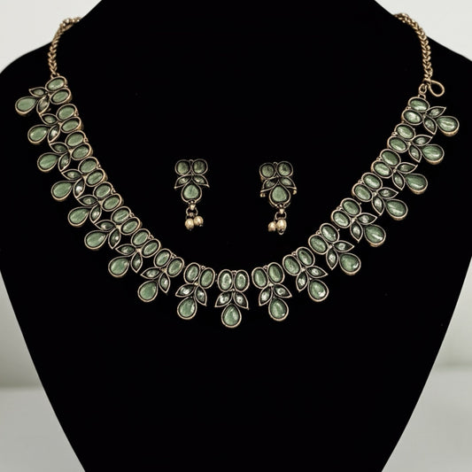 808040 Classic Necklace With Oxidised Plating-Mint