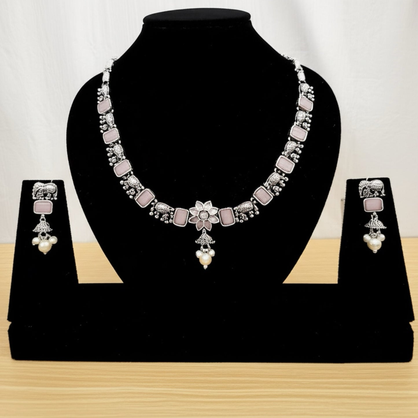 92999-NSO Classic Necklace With Oxidised Plating-Pink