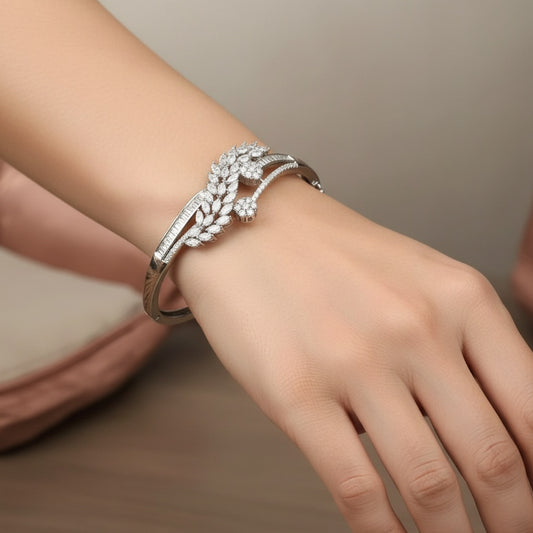 423601 Cubic Zirconia Classic Kada With Rhodium Plating-White