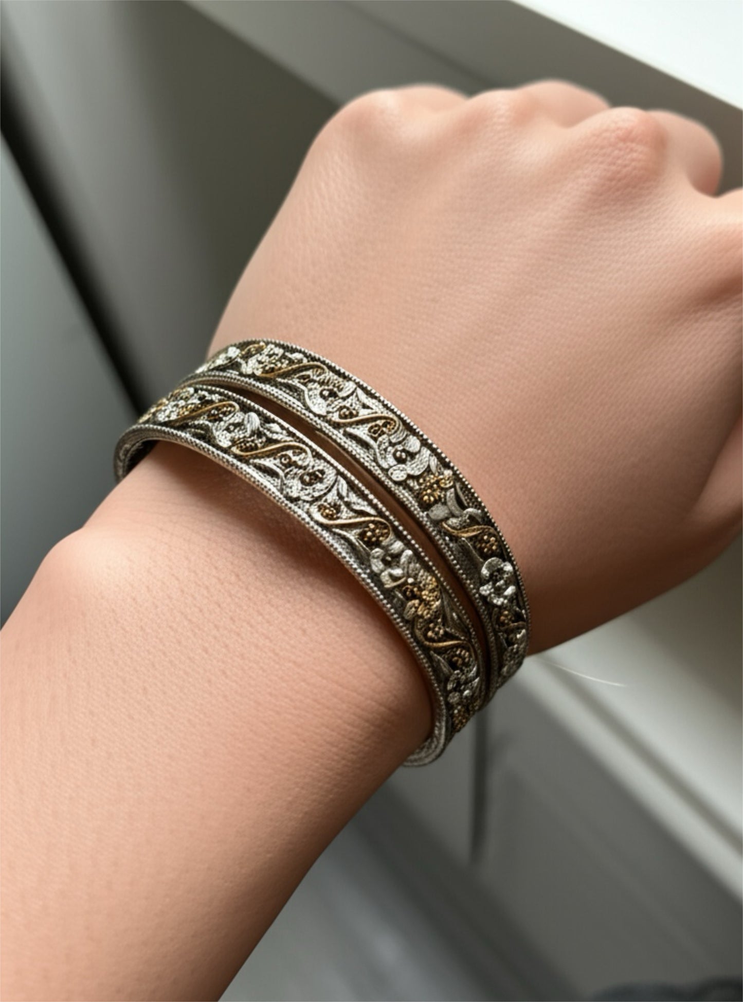 806058 Classic Bangles With Oxidised Plating-Size 2.4