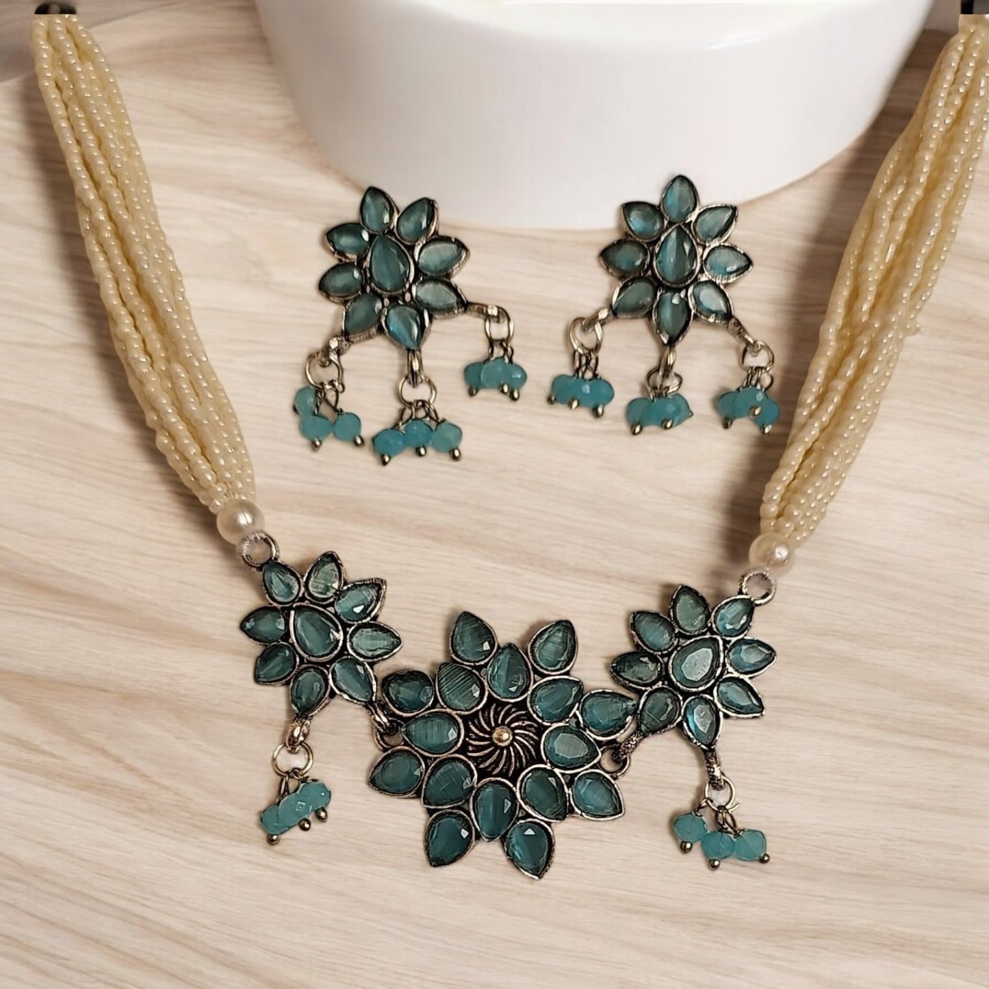 807352 Classic Necklace With Oxidised Plating-Firoza