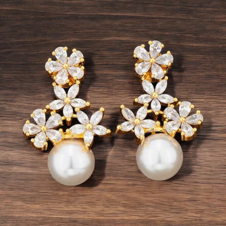 417486 Cz Short Earring With Gold Plating
