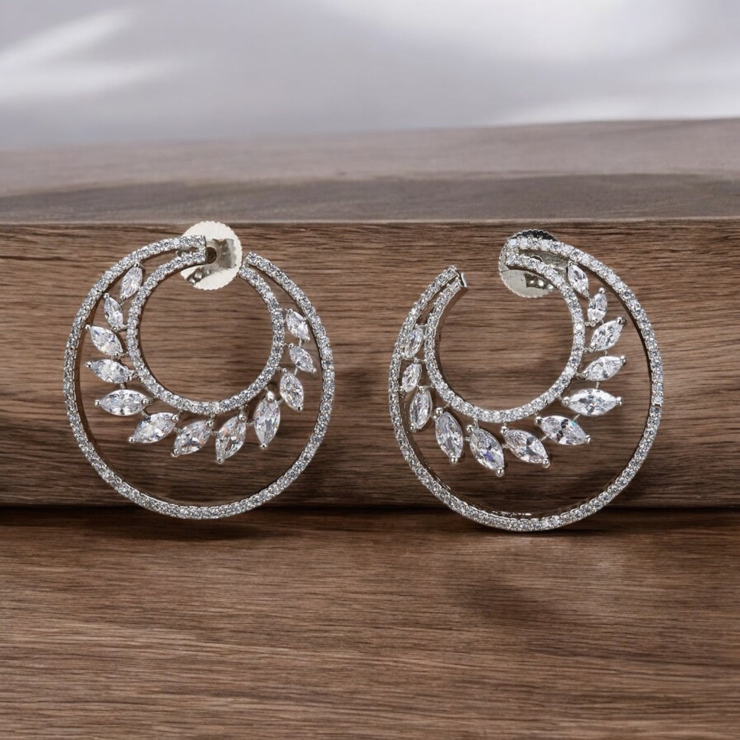 432406 Earring With Rhodium Plating-White