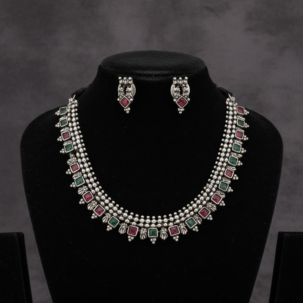 808884 Classic Necklace With Oxidised Plating-Rubygreen