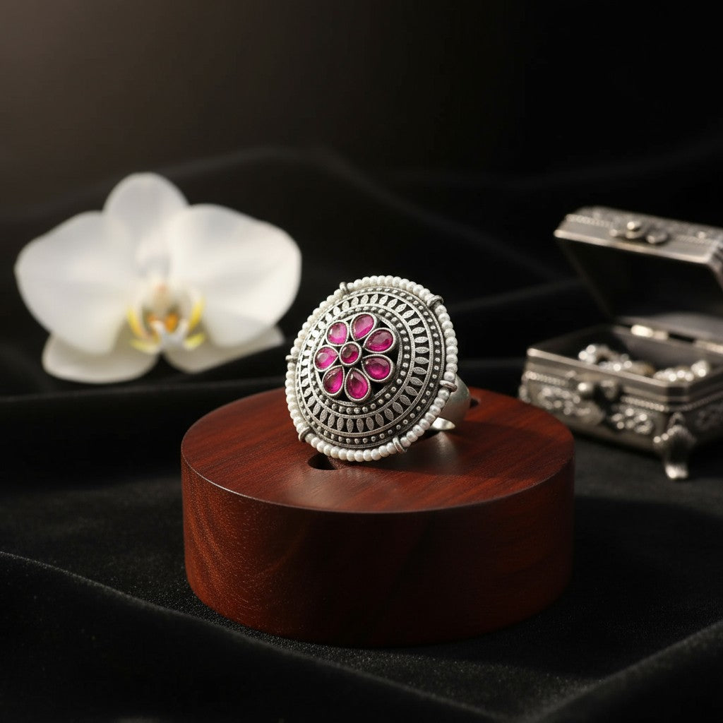 809589 Oxidised Adjustable Ring With 2 Tone Plating