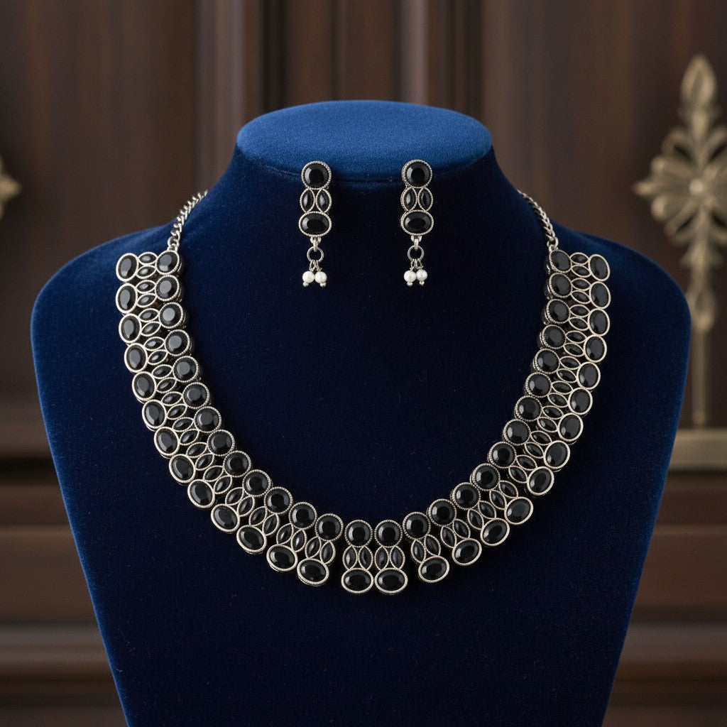 807801 Classic Necklace With Oxidised Plating-Black