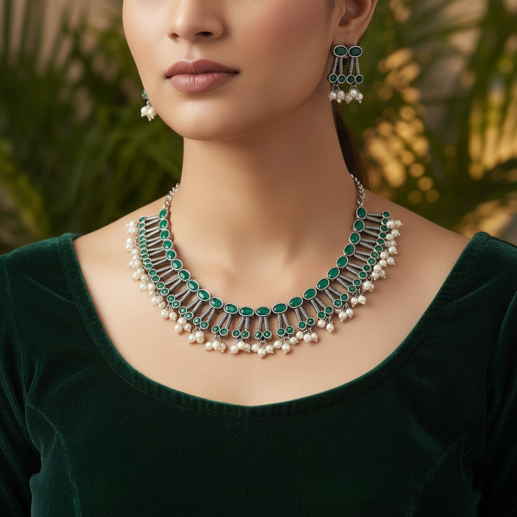 806318 Pearl Necklace With Oxidised Plating-Green
