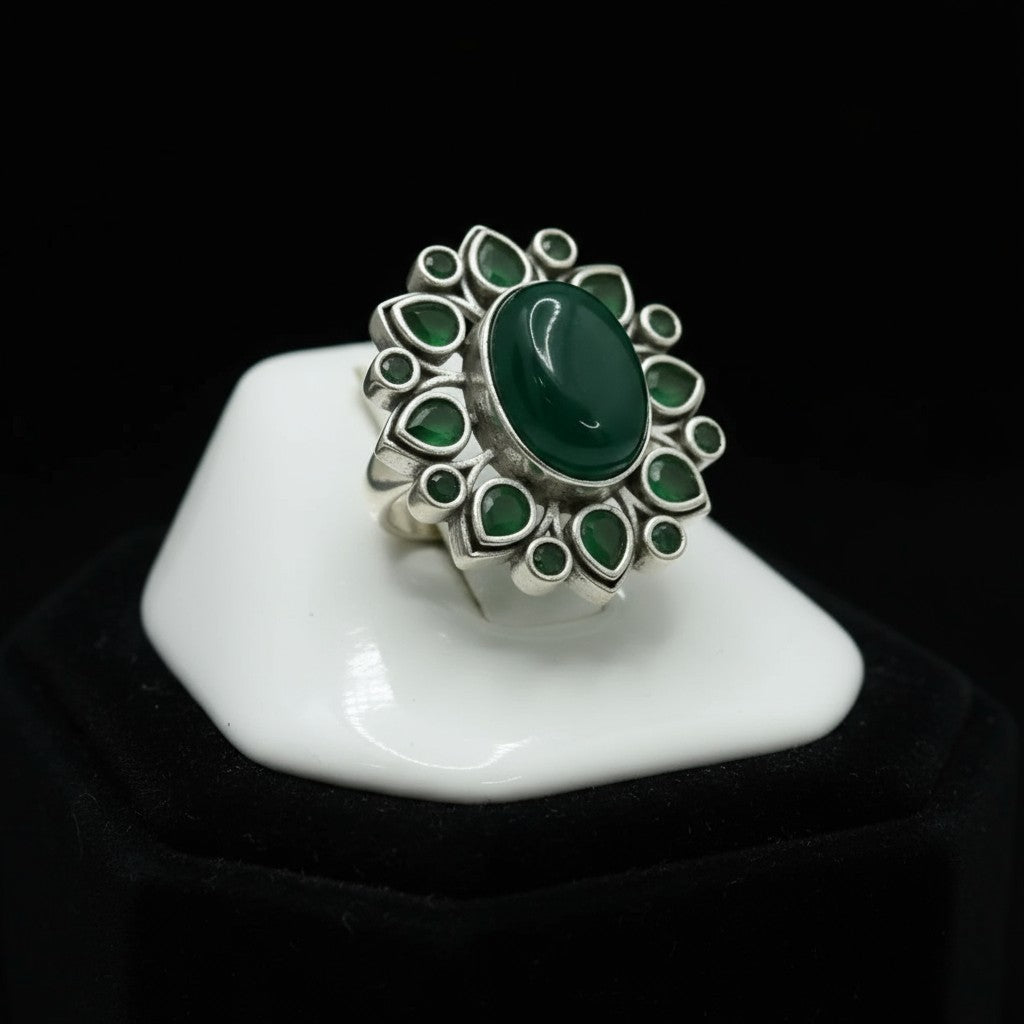 809625 Oxidised Adjustable Ring With 2 Tone Plating