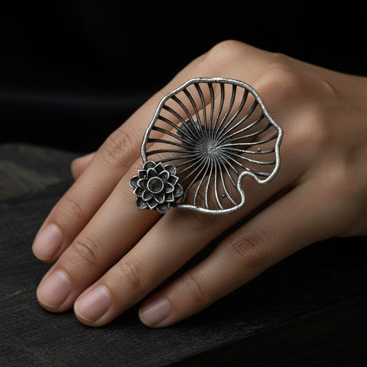 804442 Ring With Oxidised Plating