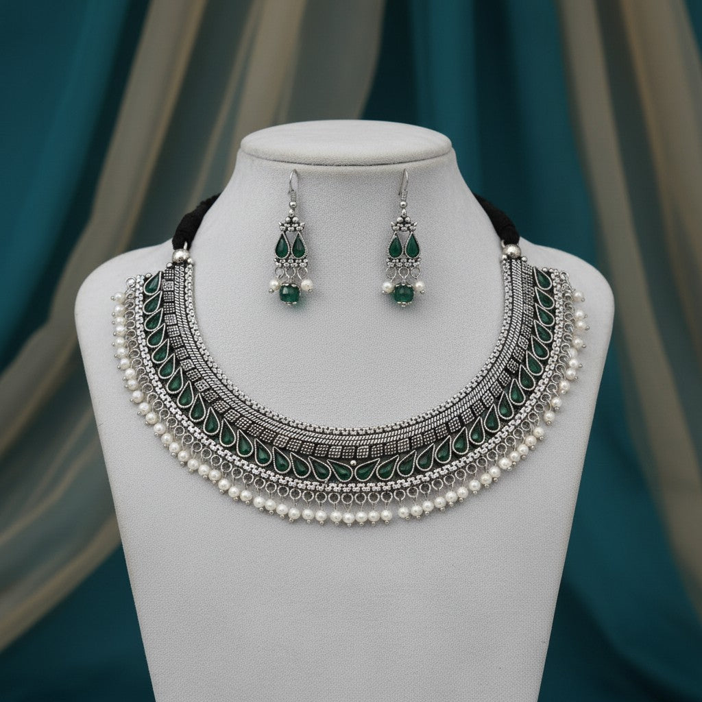 800298 Classic Necklace With Oxidised Plating-Green