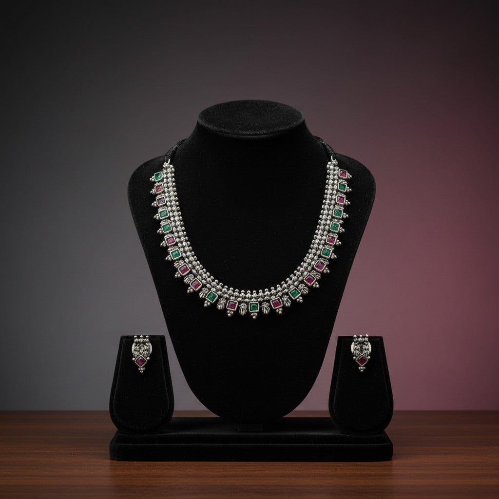 808884 Classic Necklace With Oxidised Plating-Rubygreen